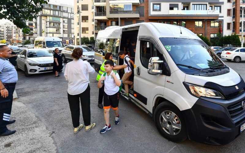 İzmir’de öğrenci servis ücretlerine yüzde 5 zam 1 10022026 123352 X4SNyZ