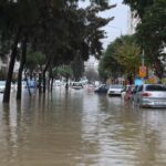 162601 Izmire Sel Ve Hortum Uyarisi
