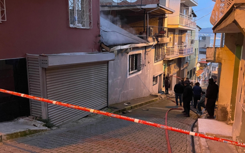 Konak'ta müstakil evde yangın 1 Adsiz Tasarim 2026 02 24t094128849 Jl1Ty2