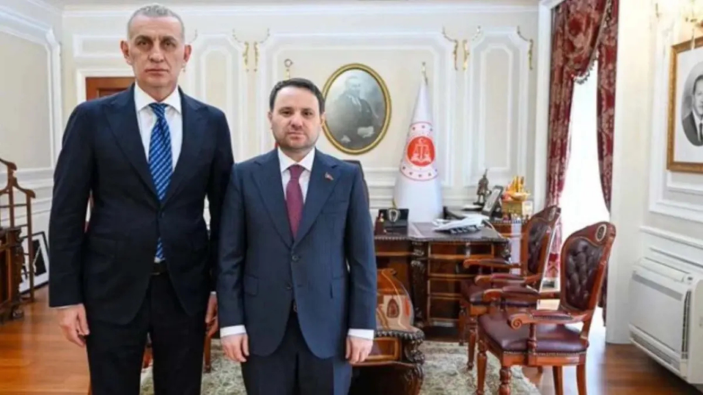 İzmir Son Dakika Haberleri 19 TFF Başkanı Hacıosmanoğlu’ndan Bakan Gürlek’e “Hayırlı Olsun” Ziyareti