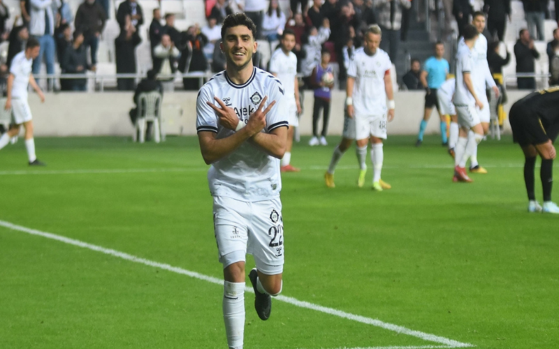 Altay’da genç yıldız Kaymaz, adale yırtığıyla 3 maç kaçıracak 1 Altayyy 1 ROCfxL