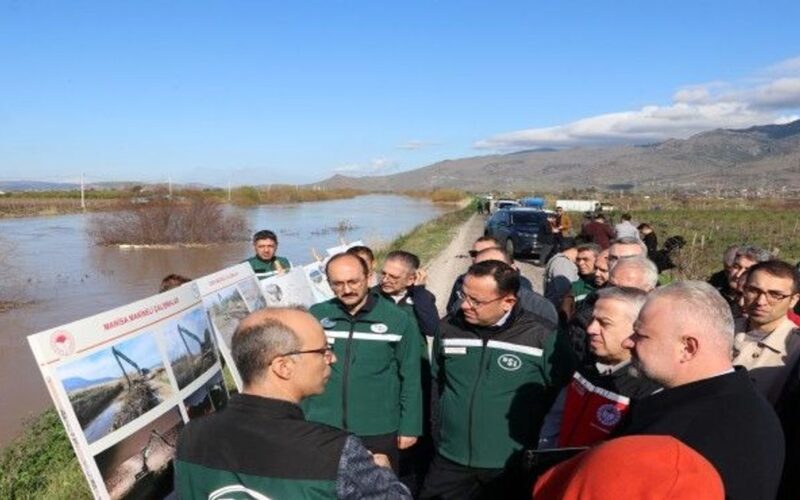 18 ilde taşkın alarmı: İzmir’e 7 yeni taşkın kontrol tesisi geliyor 1 Bakan Yardimcisi Duyurdu Izmire 7 Yeni Proje Geliyor EhkBlq