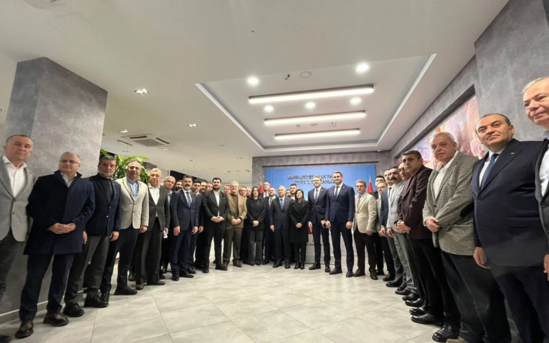 CHP İzmir'de kritik zirve: Genel Başkan Yardımcısı Aytekin’den örgüte “Daha Görünür Olun” talimatı 1 Izmir Heyeti 1 1fSvH3