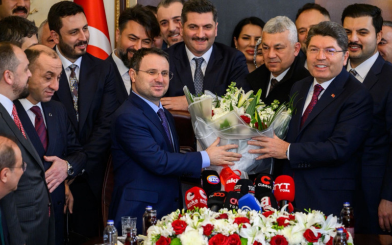 Izmir Yagmur 5 20 7 Kyub9N