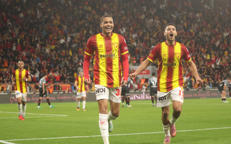Izmir Yagmur 5 57 3 LzdmWT