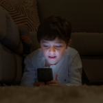 Karanlikta Telefon1 TnZzCz