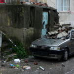 Konakta Otomobil Hurdaya Dondu A1ZOqF