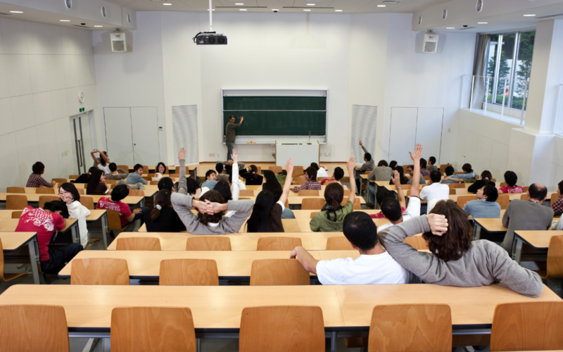 Üniversitede staj süresi uzuyor: İzmir dahil 7 ilde başlayacak 1 Universite 1 RORyPV