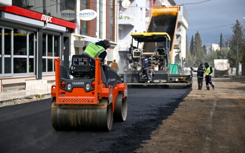 Bornova'da Yol Seferberliği 1 YZC 0676 2