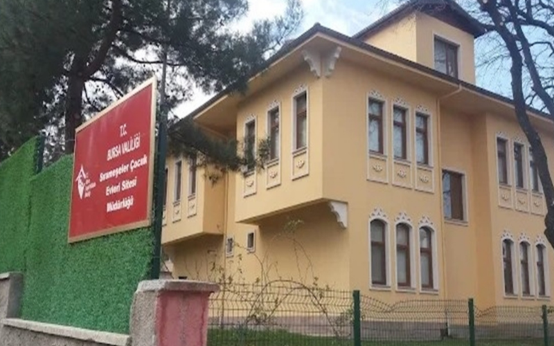 Gemlik’te okula gönderilmeyen 6 çocuk devlet korumasına alındı 1 Adsiz Tasarim 2026 03 04t173049605 DOy3B2