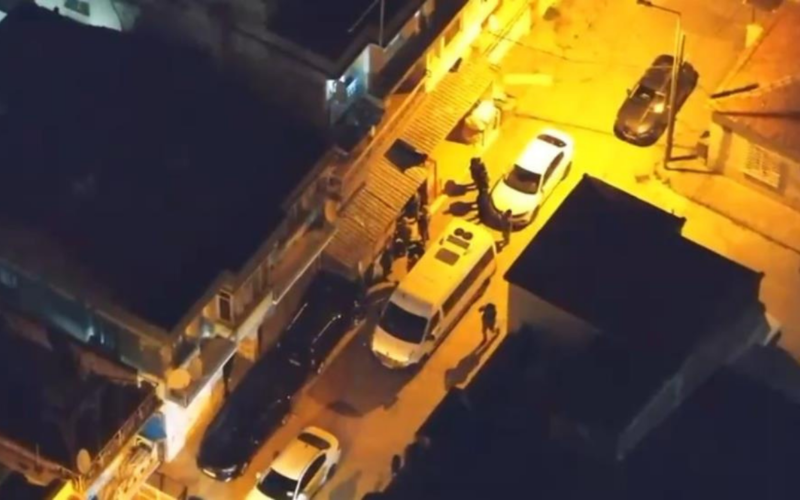 Karabağlar’da silah ve yasaklı madde operasyonu: 2 gözaltı 1 Adsiz Tasarim 2026 03 18t230430870 VDmWmP