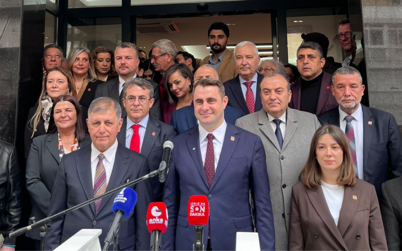 Tugay’dan Meslek Fabrikası’na sert tepki: İzmir önüne gelenin malına çökeceği yer değil 1 Adsiz Tasarim 2026 03 19t175436242 H9GMah