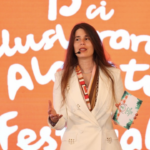 Baskan Denizli 15 Uluslararasi Alacati Ot Festivalini Istanbul Lansmaninda Tanitti JlfDNU