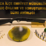 Bucada Polis Baskini Ruhsatsiz Silah Ve Yasakli Maddeyle Yakalandi GA9Le4