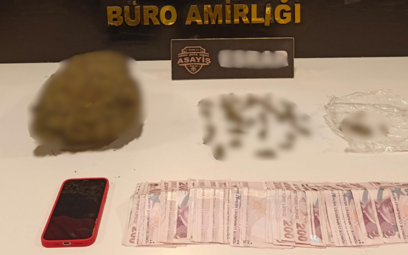 Bucada Uyusturucu Operasyonu 1 Kilo 72 Gram Esrar Ele Gecirildi MA8ldq