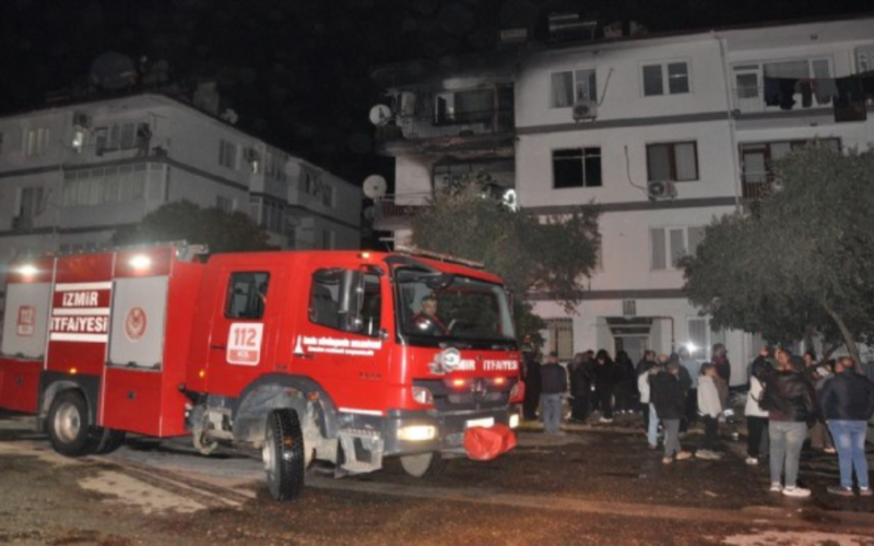 İzmir'de yangın: İki dairede hasar oluştu 1 Is Insani 2026 03 10t105905387 Y8JCHx