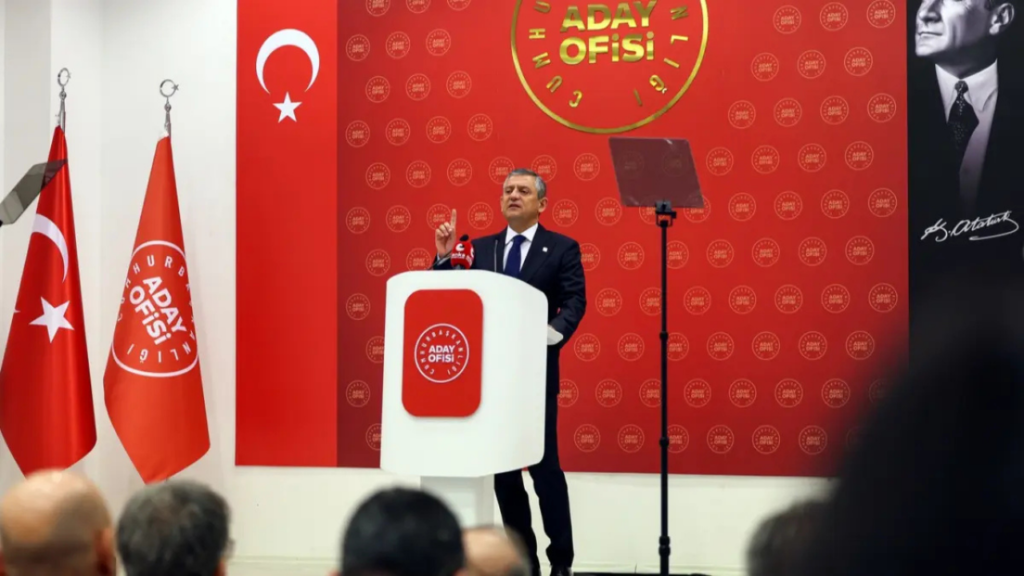Özgür Özel’den sert eleştiriler: “Türkiye’de adalet ve liyakat yeniden sağlanacak”