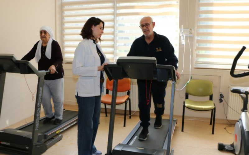 İzmir'de solunum hastalarına pulmoner rehabilitasyon umut oluyor 1 Izmirde Pulmoner Rehabilitasyon Fark Yaratiyor 14njNX