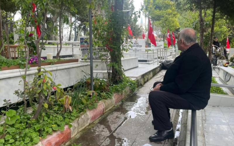 Sehit Aileleri Bayram Oncesi Kadifekale Hava Sehitliginde1 UFjVdT