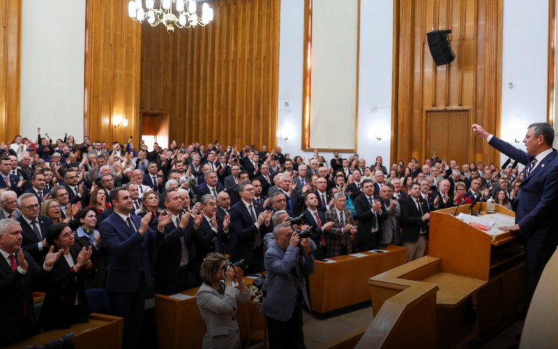 CHP İzmir İl Başkanı Çağatay Güç: Halkın iktidarını kurana dek geri adım yok 1 Chp Izmir Il Baskani Cagatay Guc Il Baskanlari Toplantisi BWgyWM