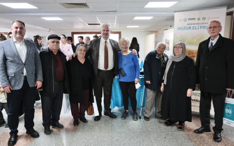 Menemen’de yaşlılara yönelik yeni dönem: Huzur Eli projesi tanıtıldı 1 Is Insani 2026 04 01t124407491 M5cVwk