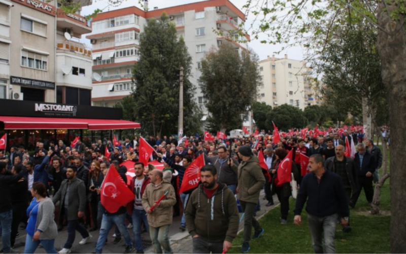 CHP İzmir 23 Nisan’da eğitimde güvenlik için sessiz yürüyecek 1 Isd 160 SoZQDe