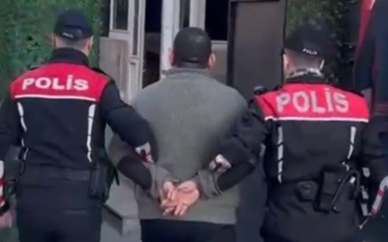 İzmir’de eş zamanlı operasyon: 131 aranan şüpheli yakalandı 1 Isd 210 6S4iNM