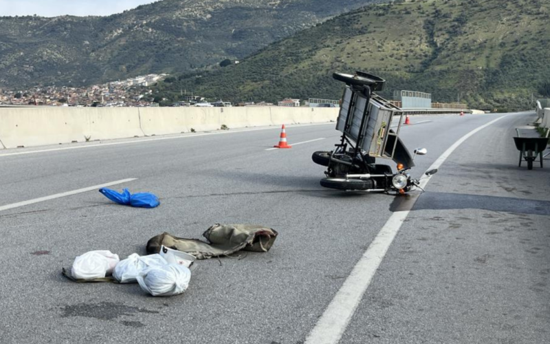 Izmirin Bayindir Ilcesinde Otomobille Carpisan Motosiklet Surucusu Yaralandi KePsj0