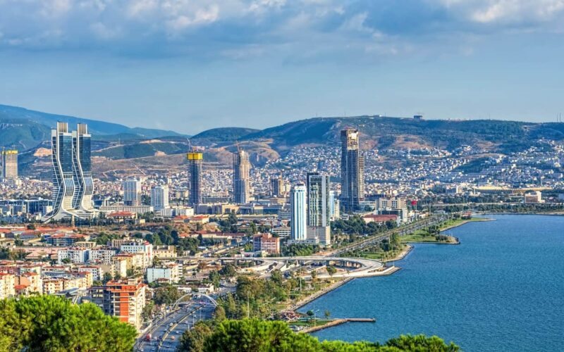 İzmir Gayrimenkul Kara Para Kıskacında: Lüks konutlarda Gizli Çark! 1 Kuleler Min