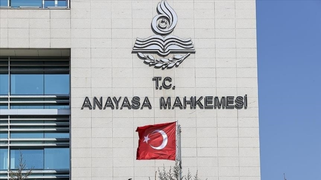 İzmir Son Dakika Haberleri 22 AYM’den kritik karar: Nüfusu 2 binin altındaki belediyeler köye dönüştürülebilecek