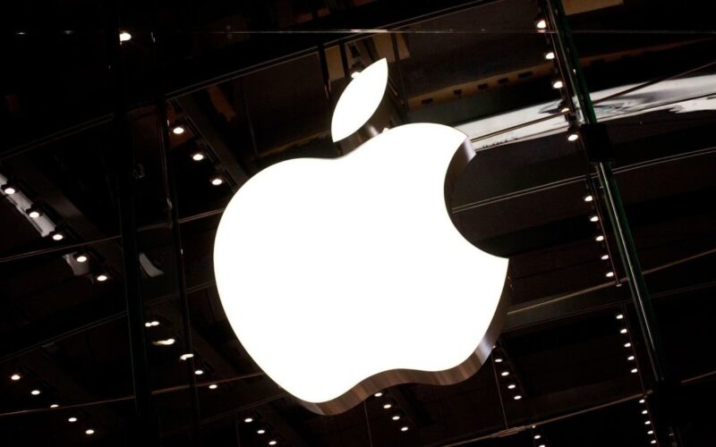 Apple iPhone kullanıcılarına 250 milyon dolar ödeyecek 1 111006055359 Apple Logo New York Z2g2qw