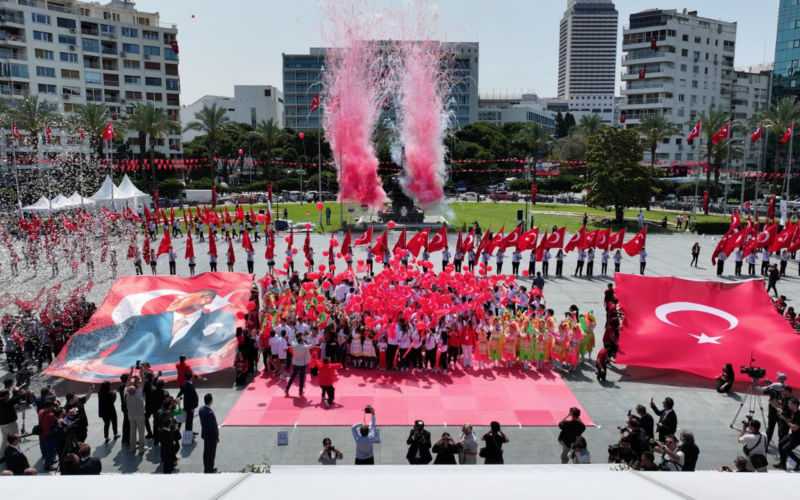 İzmir’de 19 Mayıs’ın 107. Yıl kutlama programı belli oldu 1 19 Mayis 2 9SCMNP