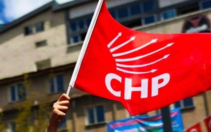 221 CHP’li eski milletvekilinden mutlak butlan kararına tepki
