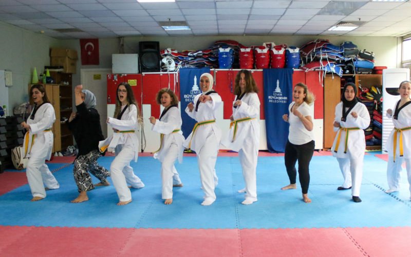 Büyükşehir’in tekvando kursuna kadınlardan yoğun ilgi 1 Buyuksehirin Tekvando Kursuna Kadinlardan Yogun Ilgi Sx7yzk