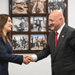 Chp Ve Ak Parti Bayramlasti HUHscG