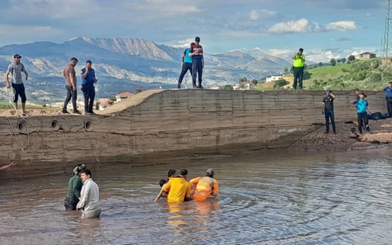 Golete Giren 2 Cocuk Bogularak Hayatini Kaybetti KjPRNy