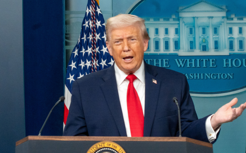 Trump’tan İran mesajı: İbrahim Anlaşmaları için yeni çağrı yaptı 1 Is Insani 2026 03 10t151720674 OLcHYh