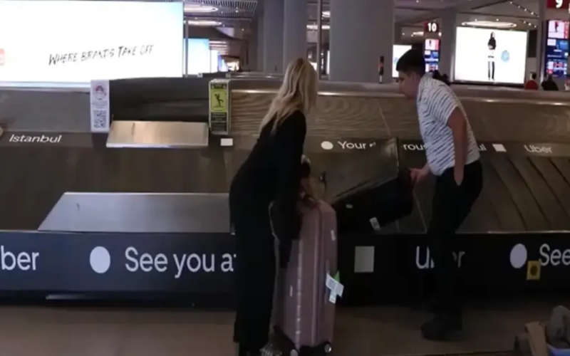 İstanbul Havalimanı’nda milyonluk vurgun: 2 İngiliz yolcu tutuklandı 1 Istanbul Havalimaninda Milyonluk Vurgun 1e9h27