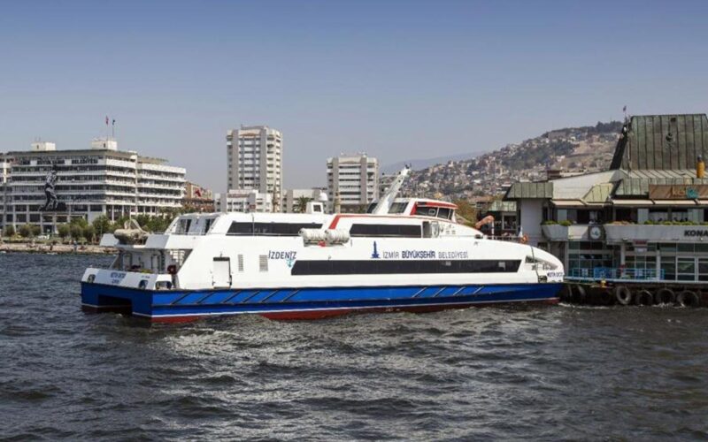 İzmir’de o meslek gruplarına ücretsiz ulaşım kararı 1 Izdeniz Iha 1761562 Hj9aWy
