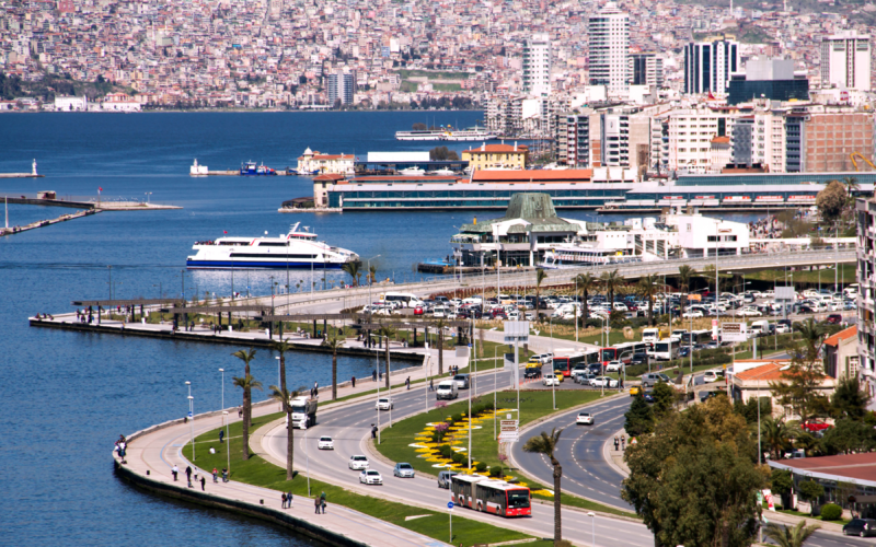 İzmir’de konut satışları geriledi: Hangi ilçe zirvede? 1 Izmirde Konut Satislari Geriledi E99IIw Scaled