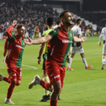 Kaf Kafta Omer Faruk Beklemede BBBc0U