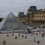 Louvre Muzesi Ir1fZH