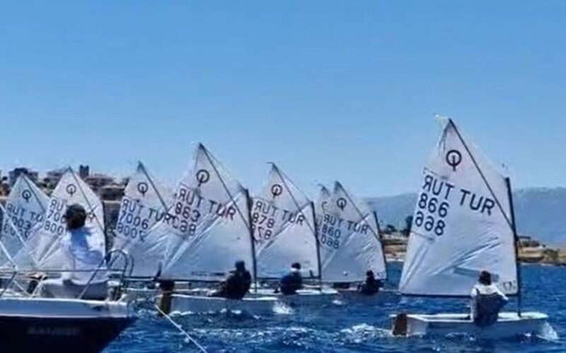 Foça’da Sahil Güvenlik Kupası heyecanı: Geleceğin şampiyonları yarıştı 1 1 5 1 3 Ak2KTG
