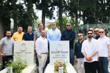 Karşıyaka’da yeni yönetimden anlamlı başlangıç: İlk ziyaret kabristana oldu