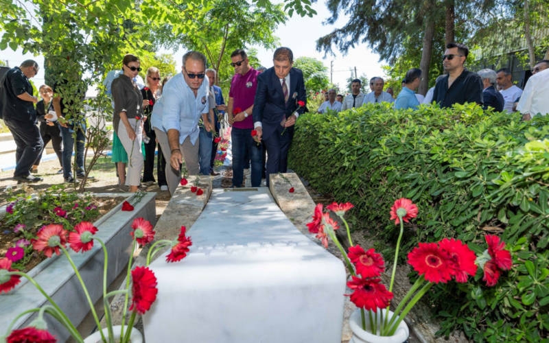 Ahmet Piriştina, 22’nci ölüm yıl dönümünde kabri başında anıldı 1 Ahmet Piristina2 Kioa11