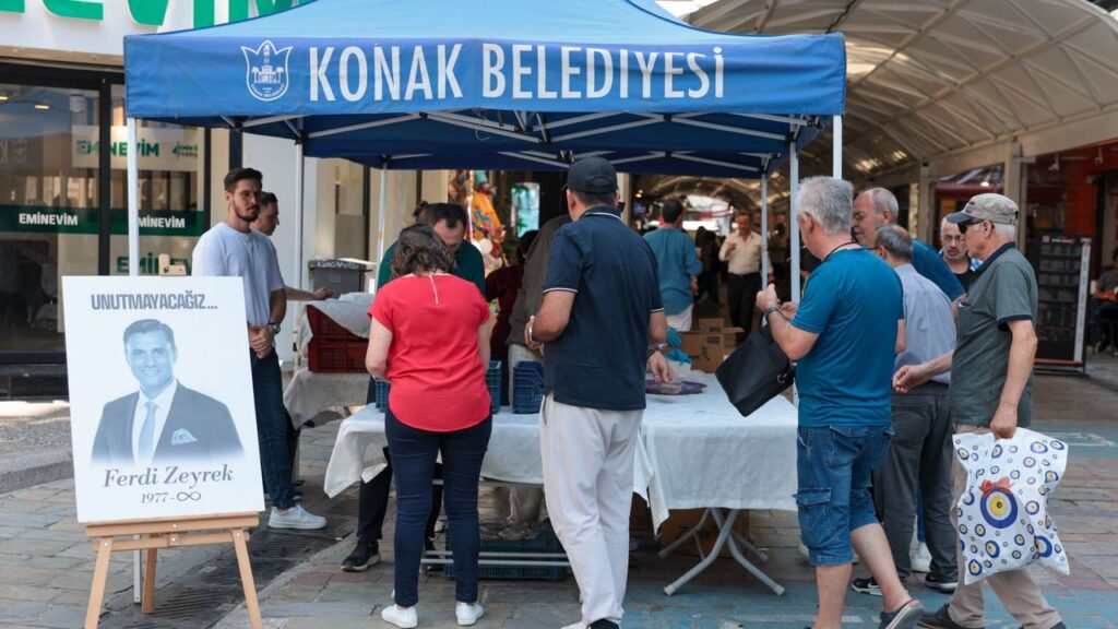 İzmir Son Dakika Haberleri 25 Ferdi Zeyrek Konak’ta dualarla anıldı