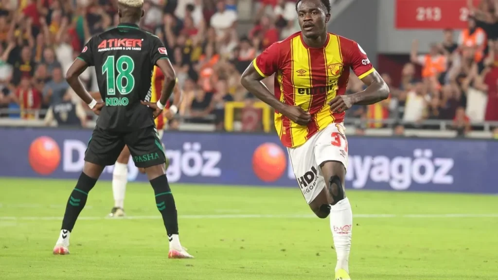 İzmir Son Dakika Haberleri 45 Trabzonspor’un gündeminde Anthony Dennis avr: Göztepe kapıyı 7 milyon Euro’dan açtı