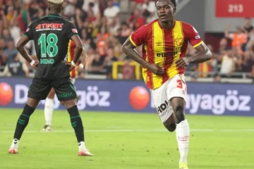 Trabzonspor’un gündeminde Anthony Dennis avr: Göztepe kapıyı 7 milyon Euro’dan açtı