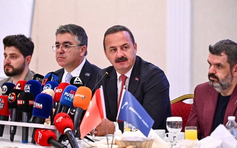 Ağıralioğlu İzmir’de konuştu: Seçim startını veriyoruz, artık sahadayız 1 h kw5m mb xc a a9p8y ny6T1f