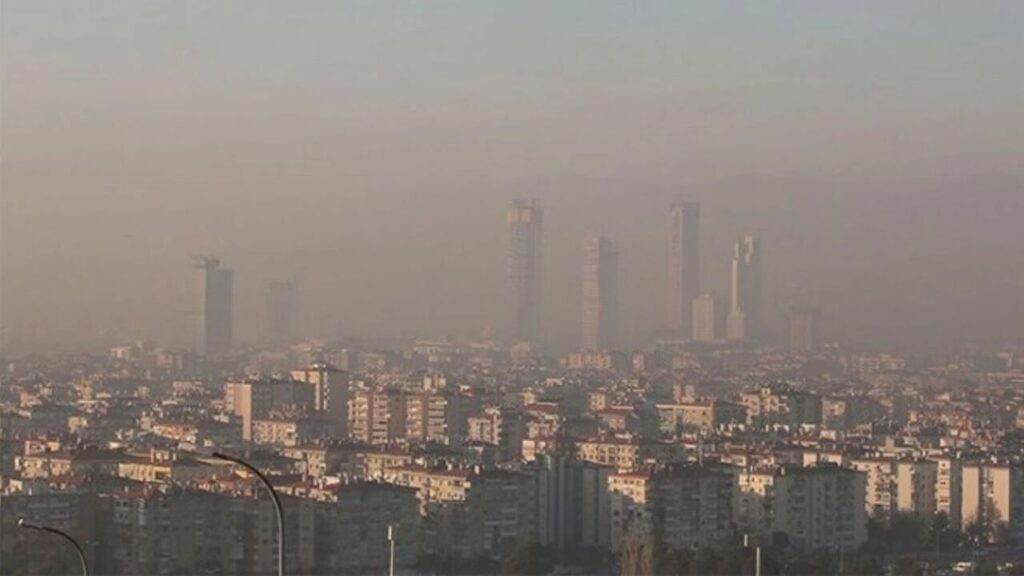 İzmir Son Dakika Haberleri 25 Bakanlığın Nisan 2026 raporu açıklandı: İzmir’de hava kirliliğinde zirve hangi ilçede?